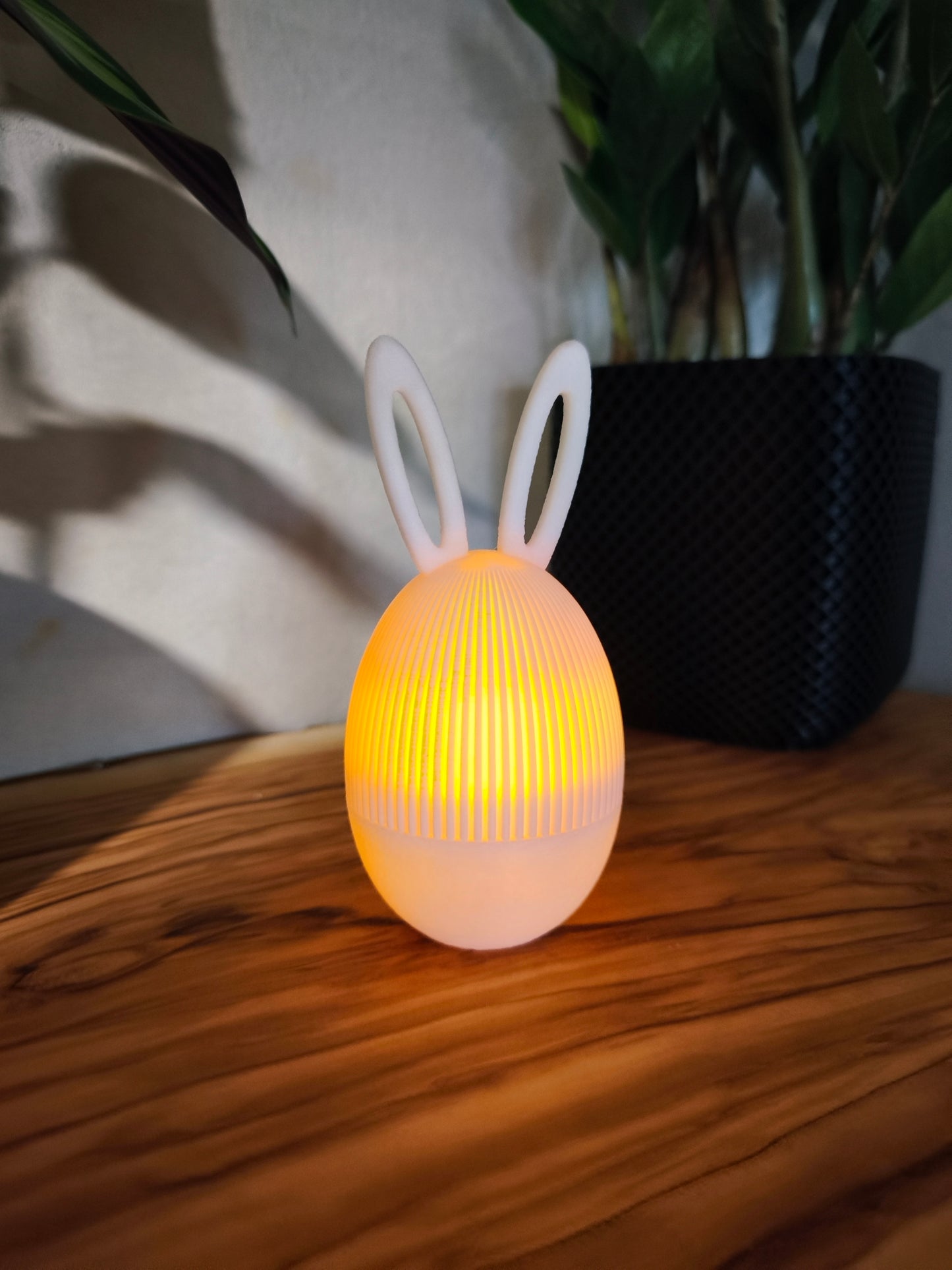 Osterei mit Hasenohren & LED-Licht – Dekoratives Highlight zu Ostern