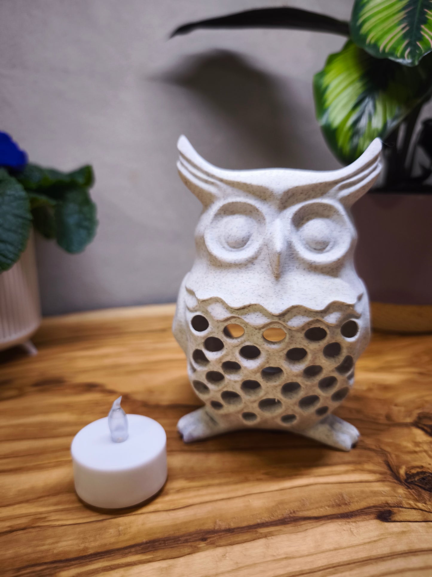 Eule mit LED-Kerze – Stimmungsvolle Dekoration für Ihr Zuhause